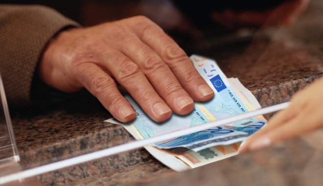 Φόρος δύο ταχυτήτων για τις κρυφές καταθέσεις - 15% &amp; 30%