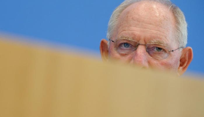 Το Spiegel κατακεραυνώνει τον Σόιμπλε - "Έπνιξε" την Ελλάδα γιατί οι Αριστεροί αντιστάθηκαν - Γιατί προστάτεψε την Ισπανία