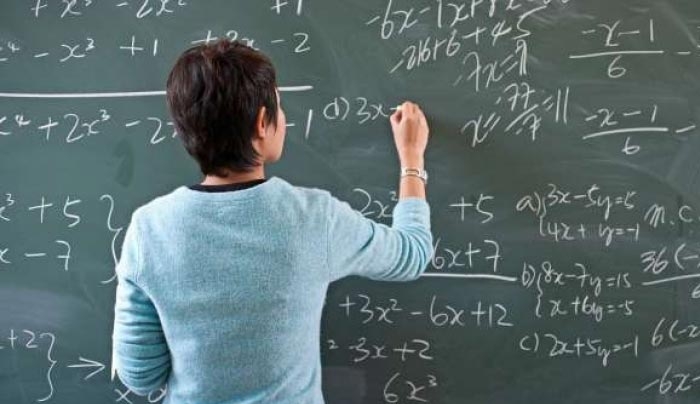 ΠΑΠΑΔΟΜΑΡΚΑΚΗΣ: 158 ΑΝΑΠΛΗΡΩΤΕΣ ΚΑΘΗΓΗΤΕΣ ΔΙΟΡΙΣΤΗΚΑΝ ΜΟΛΙΣ ΣΗΜΕΡΑ ΣΤΑ ΣΧΟΛΕΙΑ ΤΗΣ ΔΩΔΕΚΑΝΗΣΟΥ