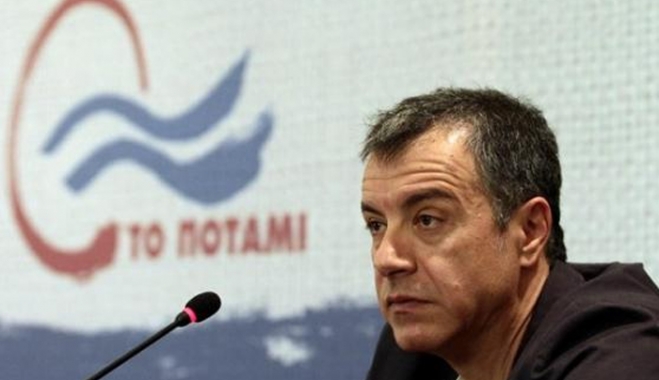 Θεοδωράκης: Το μνημόνιο δεν αρκεί για να φύγουμε από την καταστροφή