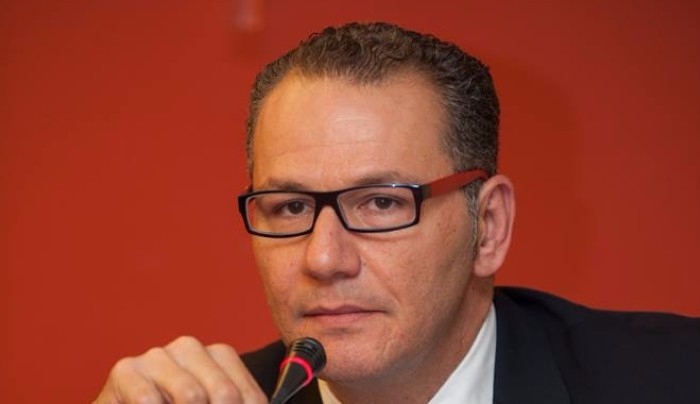 Π. Μπακίρης: Έλεος, επιτέλους λίγη τσίπα... ντροπή!