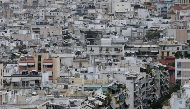 Τι αλλάζει στα δημοτικά τέλη για τα κενά ακίνητα που δεν έχουν ρεύμα