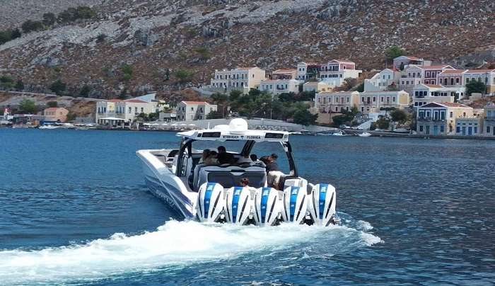 Στη Σύμη ο Τούρκος καναλάρχης και παραγωγός του Survivor Ατζούν Ιλίτζαλι