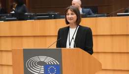 Έλενα Κουντουρά: Ζητά ευρωπαϊκό σχέδιο προσιτής στέγασης με δεσμευτικά μέτρα, χρηματοδοτήσεις και προστασία των πολιτών από εξώσεις και πλειστηριασμούς