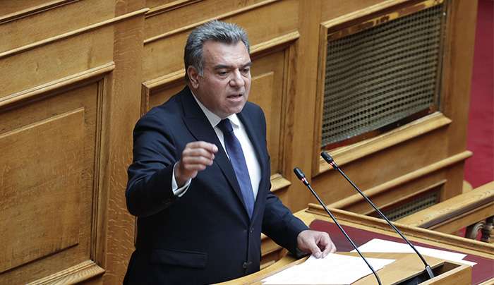 Παρέμβαση του Μάνου Κόνσολα για το Κέντρο Υγείας Σύμης