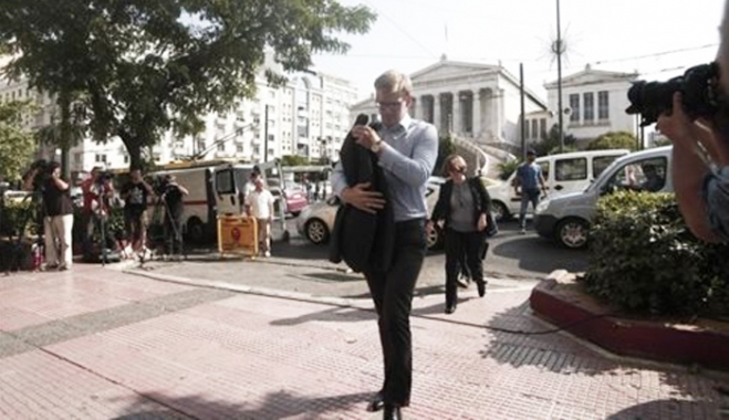 ΕΚΑΣ και ασφαλιστικές δαπάνες στο στόχαστρο των θεσμών
