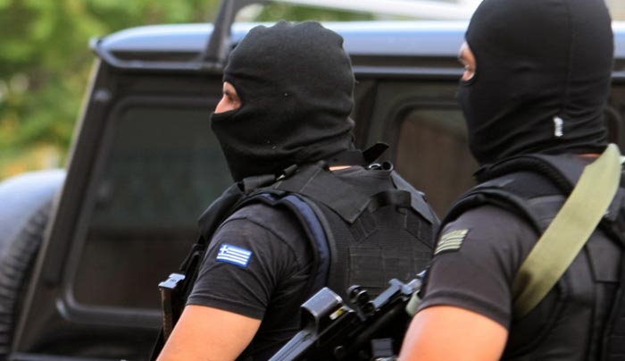 Οι Πυρήνες της Φωτιάς ανέλαβαν την ευθύνη για το πακέτο-βόμβα στον Σόιμπλε!