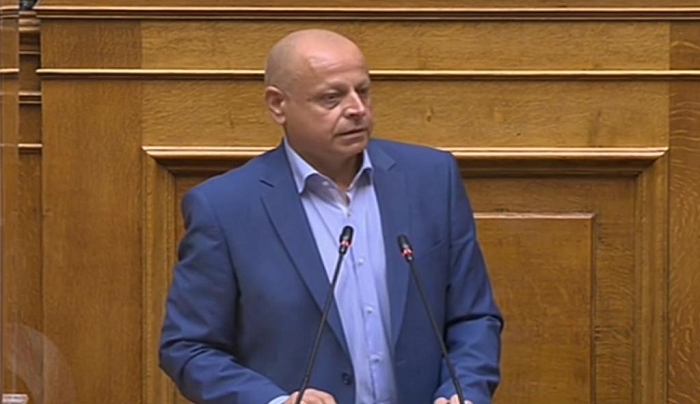 “Να μεριμνήσει άμεσα η Κυβέρνηση για τη στήριξη των εποχικά εργαζομένων σε τουρισμό και επισιτισμό”
