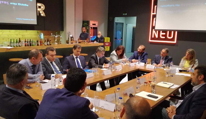 ΜΑΝΟΣ ΚΟΝΣΟΛΑΣ: «Ρεαλιστικές και τολμηρές πολιτικές για τη στήριξη της επιχειρηματικότητας στον τουρισμό»