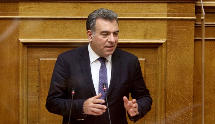 Παρέμβαση του Μάνου Κόνσολα για την τοποθέτηση γιατρών στη Σύμη