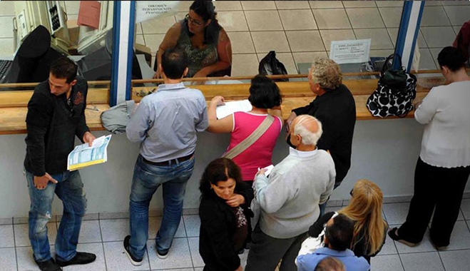 Εφιάλτης: 6.000 κατασχέσεις κάθε μέρα για χρέη στην εφορία