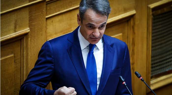 Μητσοτάκης προς ΣΥΡΙΖΑ στη Βουλή: Γίνατε κόμμα Black Friday με 50% παρουσία