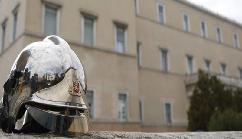 Επιστολή απόγνωσης των Πυροσβεστών προς την πολιτεία: «Ζητάμε τα αυτονόητα, δώστε μας μέσα προστασίας»