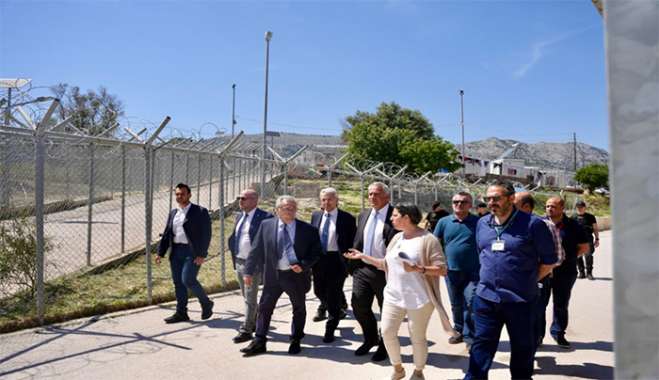 Μ. Βορίδης από τη Χίο: «Σταθερή πολιτική για τη μείωση των ροών – Προτεραιότητα οι επιστροφές και η αποσυμφόρηση των δομών»