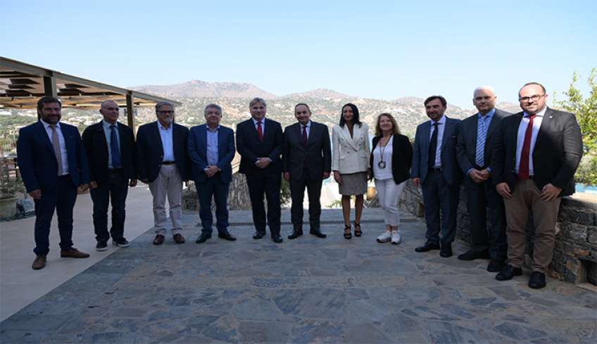Γ. Πλακιωτάκης : Η Ελλάδα πρωταγωνιστεί σε ευρωπαϊκό επίπεδο στη νησιωτικότητα (ΦΩΤΟ)