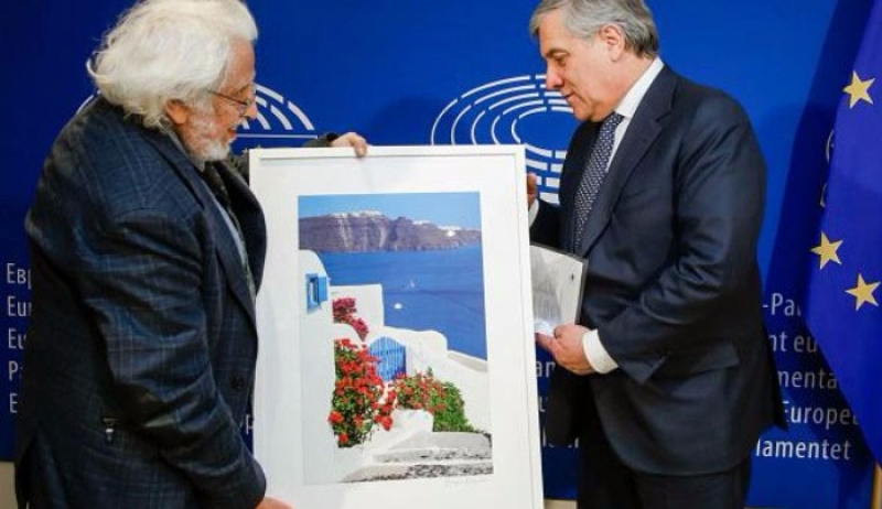 Το Φως του Αιγαίου στα χέρια του Αντώνιο Ταγιάνι
