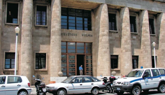 19 αιρετοί σε ανάκριση με βαρύτατες κατηγορίες