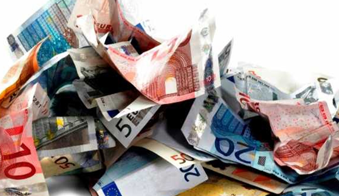 Από πού ξεκινάει η μείωση της σπατάλης στο Δημόσιο – 23 εκατ. το κόστος των 3.900 επαναπροσλήψεων
