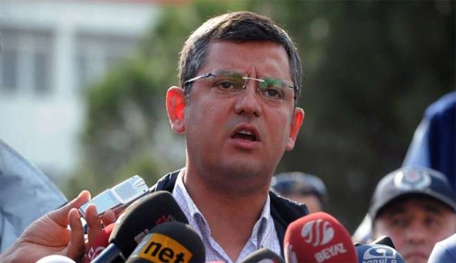 O ηγέτης του Λαϊκού Ρεπουμλικανικού Κόμματος της Τουρκίας, Οζγκιούρ Οζέλ (ΦΩΤΟ ΑΡΧΕΙΟΥ)  AP Photo/Emre Tazegul