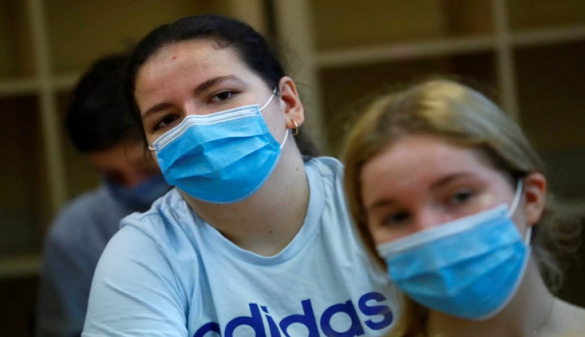 Μαγιορκίνης: Μάσκες στα παιδιά 10-19 χρονών στα σχολεία – Ίσως δούμε αύξηση των μέτρων