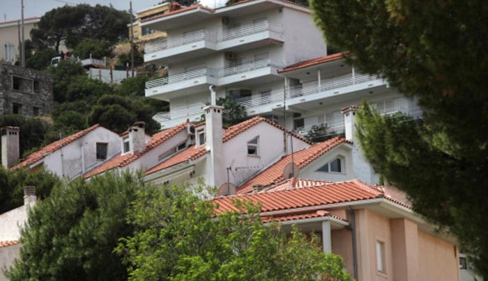 Αυθαίρετα: Όλα νόμιμα με μια δήλωση – Τι προβλέπει ο νέος νόμος