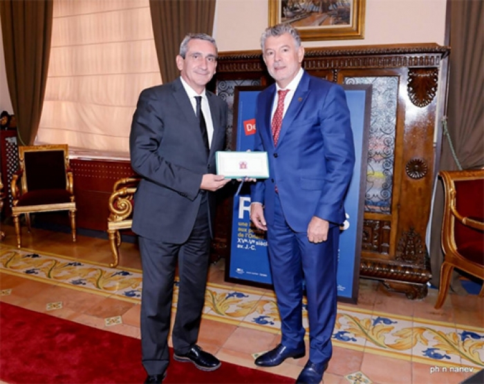 Στον Περιφερειάρχη ο Πρόεδρος του “Peace and Sport”, Ζοέλ Μπουζού,  ενόψει της έναρξης, στη Ρόδο, του ετήσιου φόρουμ του διεθνούς Οργανισμού