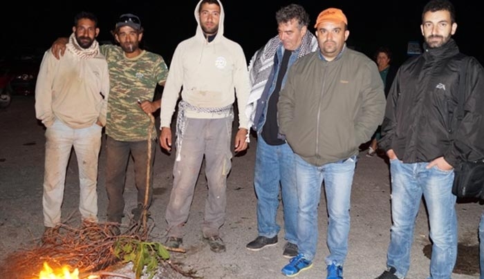 Στο πόδι η Χίος με τον Μουζάλα για την κατασκευή προσφυγικού κέντρου στα Μαστιχοχώρια [εικόνες]