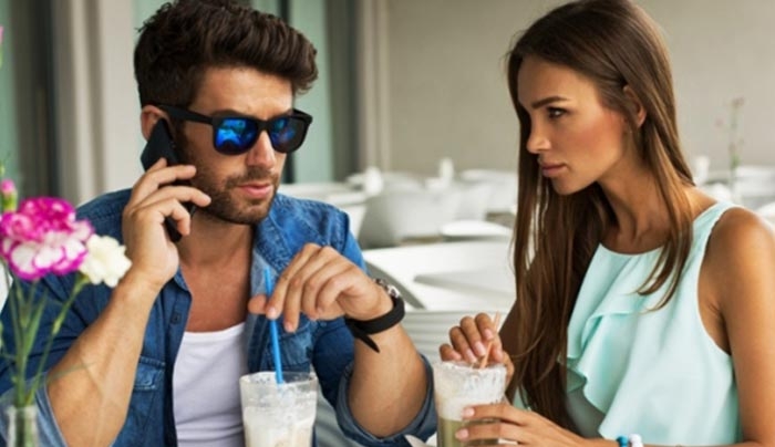 Ζώδια και σχέσεις: Είναι «παίκτης» - σίγουρα τον θέλεις;