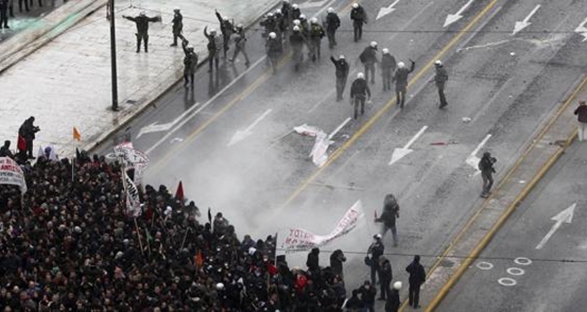Economist: Κοινωνικές εκρήξεις απειλούν 65 χώρες το 2014