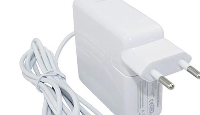 Η Apple ανακαλεί τροφοδοτικά ρεύματος υπό το φόβο ηλεκτροπληξίας