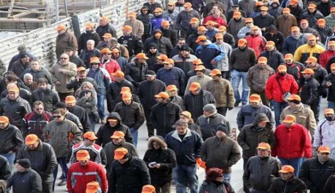 ΤτΕ: Θα μειωθούν οι θέσεις εργασίας από αύξηση στους βασικούς μισθούς
