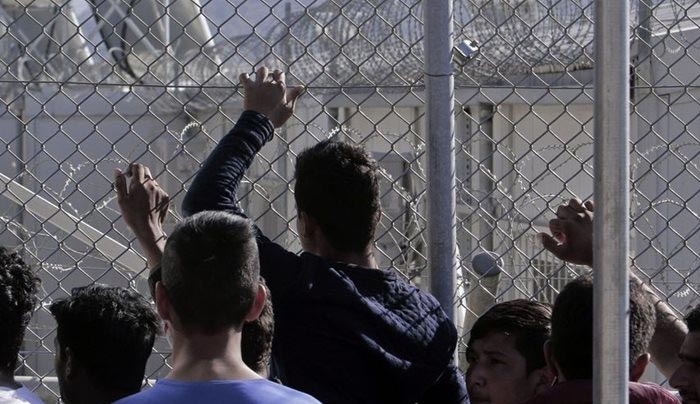 Ελεύθεροι οι βιαστές του ανήλικου στη Μόρια!