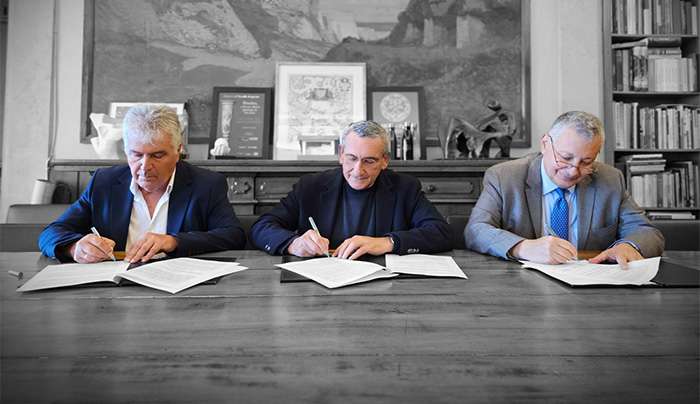 Υπεγράφη η σύμβαση για την επισκευή και λειτουργική αναβάθμιση των υφιστάμενων μονάδων αφαλάτωσης του Δήμου Λέρου