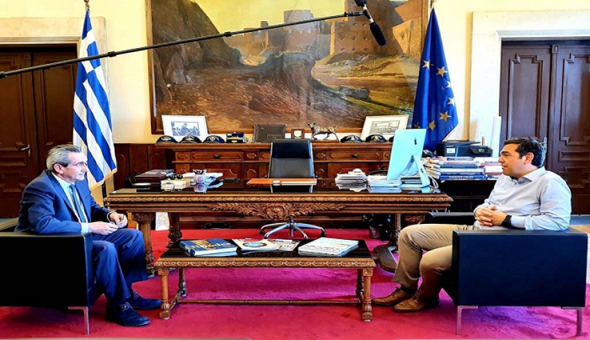 Στον Περιφερειάρχη Νοτίου Αιγαίου, Γιώργο Χατζημάρκο, ο τέως Πρωθυπουργός Αλέξης Τσίπρας