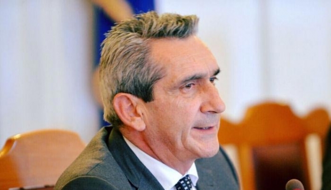 Γ. Χατζημάρκος σε Π. Κουνάκη: "Παναγιώτη μου, σ' ευχαριστώ για την καλή δουλειά που έκανες όσο περίμενες και μάθαινες"