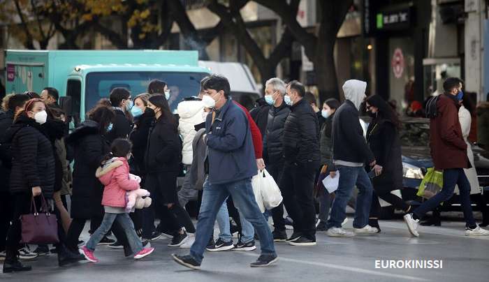 Χριστούγεννα με «κοκτείλ» κορονοϊού και γρίπης