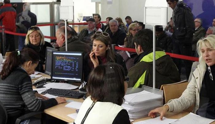 Μπλόκο σε νέες μειώσεις στις ΔΕΚΟ - Παράνομες οι περικοπές άνω του 25%