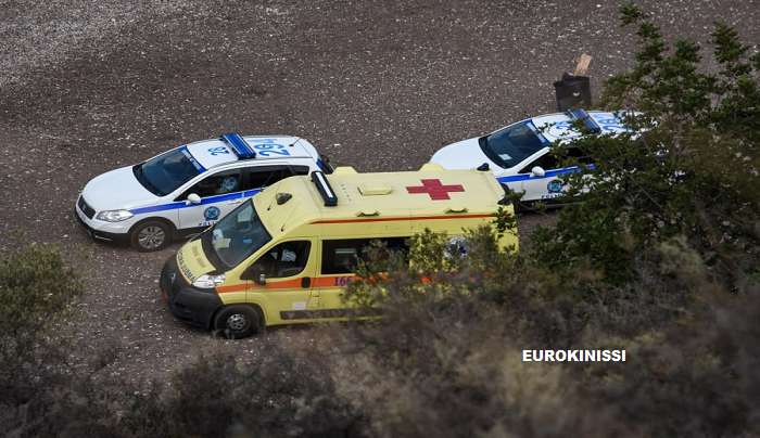 Κολυμπούσε στην παραλία της Καλαμάτας και βρήκε οστά στο βυθό