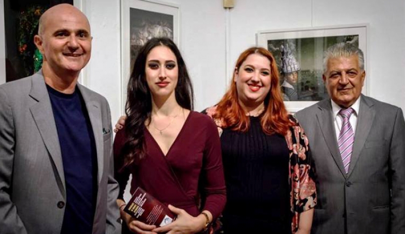 «Tales Unfold»: Μία πρωτότυπη έκθεση φωτογραφίας σαν ζωντανό παραμύθι