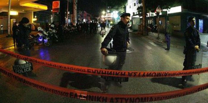 Στο "φως" απόρρητη έκθεση της Αντιτρομοκρατικής: Μαζεύουν πιτσιρικάδες και τους ρίχνουν στη φωτιά της ένοπλης βίας