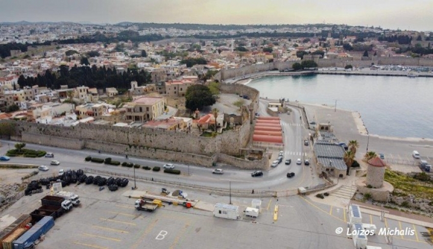 Eπιχορηγήσεις για δύο ξενοδοχεία σε Ρόδο και Κω