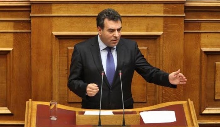 ΜΑΝΟΣ ΚΟΝΣΟΛΑΣ: «Η κυβέρνηση, είτε δεν έχει, είτε αποφεύγει να δώσει στοιχεία για τον ακριβή αριθμό όσων παράνομων μεταναστών επαναπροωθήθηκαν από κάθε νησί στην Τουρκία»