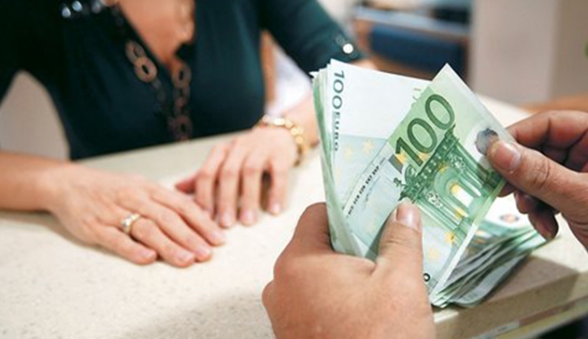 Μετά τα Ταμεία βάζουν χέρι και σε καταθέσεις ΔΕΚΟ