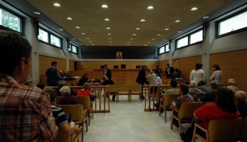 19 άτομα στο εδώλιο του Κακουργιοδικείου για διακίνηση μεγάλων ποσοτήτων ναρκωτικών