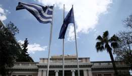 Το νέο πολιτικό σκηνικό, το Μαξίμου και το εκκρεμές των εκλογών