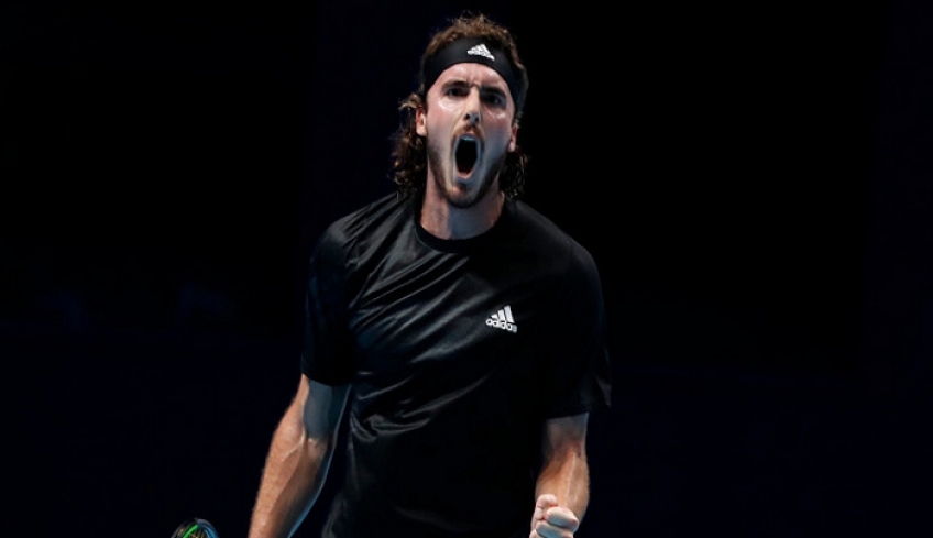 ATP Finals: Ο Τσιτσιπάς πήρε το θρίλερ με τον Ρούμπλεφ (2-1) -Παίζει «τελικό» με Ναδάλ για την πρόκριση στην 4αδα