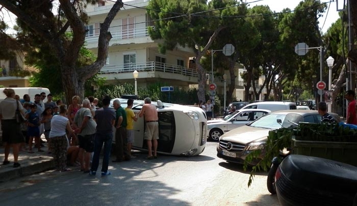 H φονική διασταύρωση της Ρόδου... Νέο ατύχημα σημειώθηκε σήμερα (φωτό)