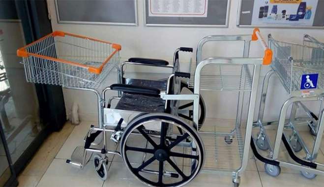 Το ελληνικό σούπερ μάρκετ που διεuκολύνει τη ζωή των ΑμεΑ