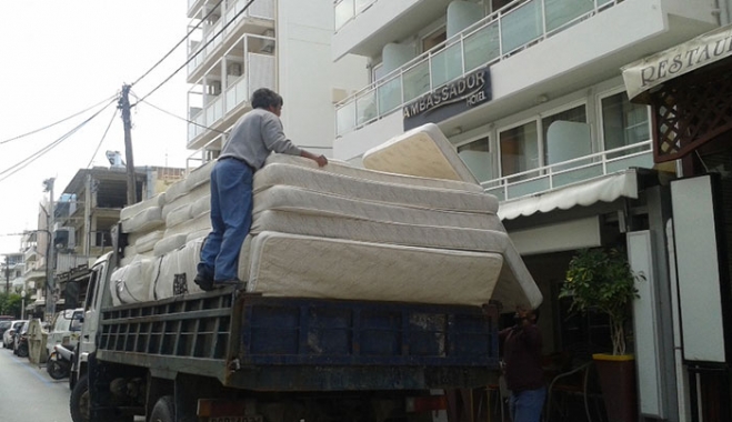 Αποστολή 60 στρωμμάτων για ανάγκες του Κρατικού Θεραπευτηρίου Λέρου και 10 κιβώτια ειδών  ένδυσης για τους μετανάστες