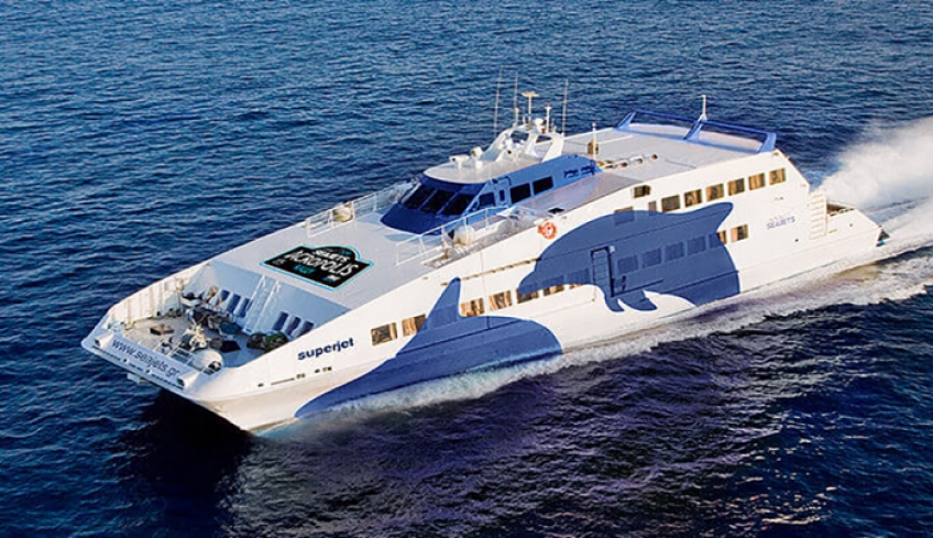 SEAJETS: Ταχύτατη Μεταφορά των Πυροσβεστών Στη Ρόδο
